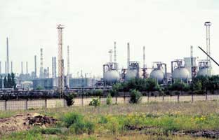 Нефтеперерабатывающий завод, г.Лиличанск